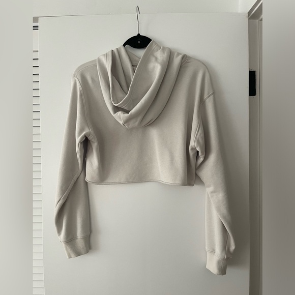 TNA Cropped Sweatshirt / Hoodie - Picture 2 of 4